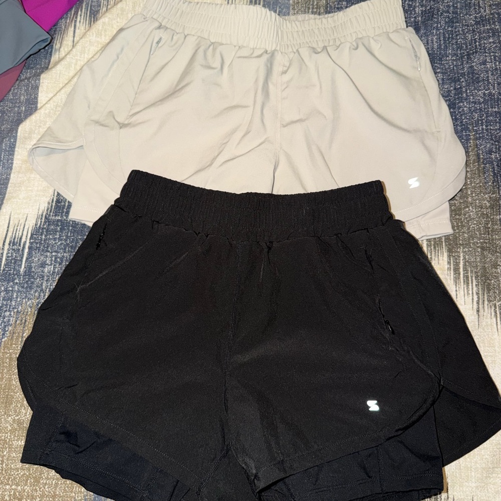 Stelle Women's Black and Light Gray Athletic Shorts